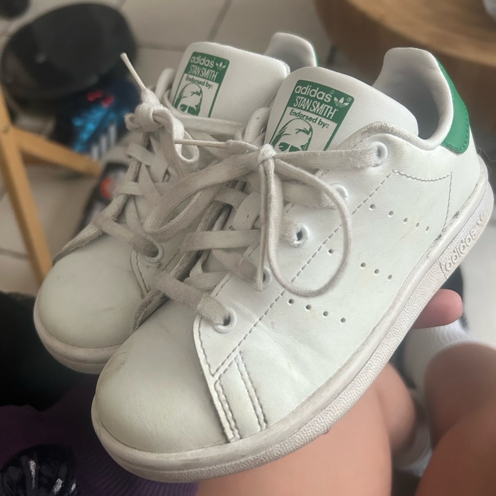 Adidas Sneakers